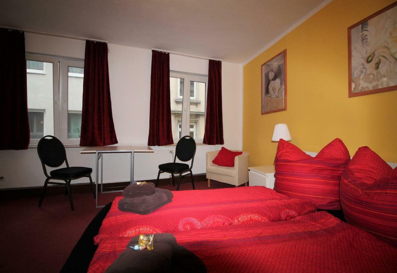Sleep in Hamburg St. Pauli Hotel Bagian luar foto